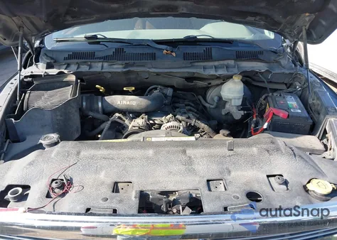 2010 Dodge Ram 1500 Slt/Sport/Trx z USA, uszkodzony, nr VIN 1D7RB1GP5AS120057